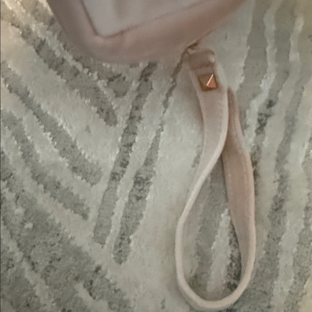 GWP - Valentino Soft Pink Velvet Wristlet/Pouch - Picture 4 of 4